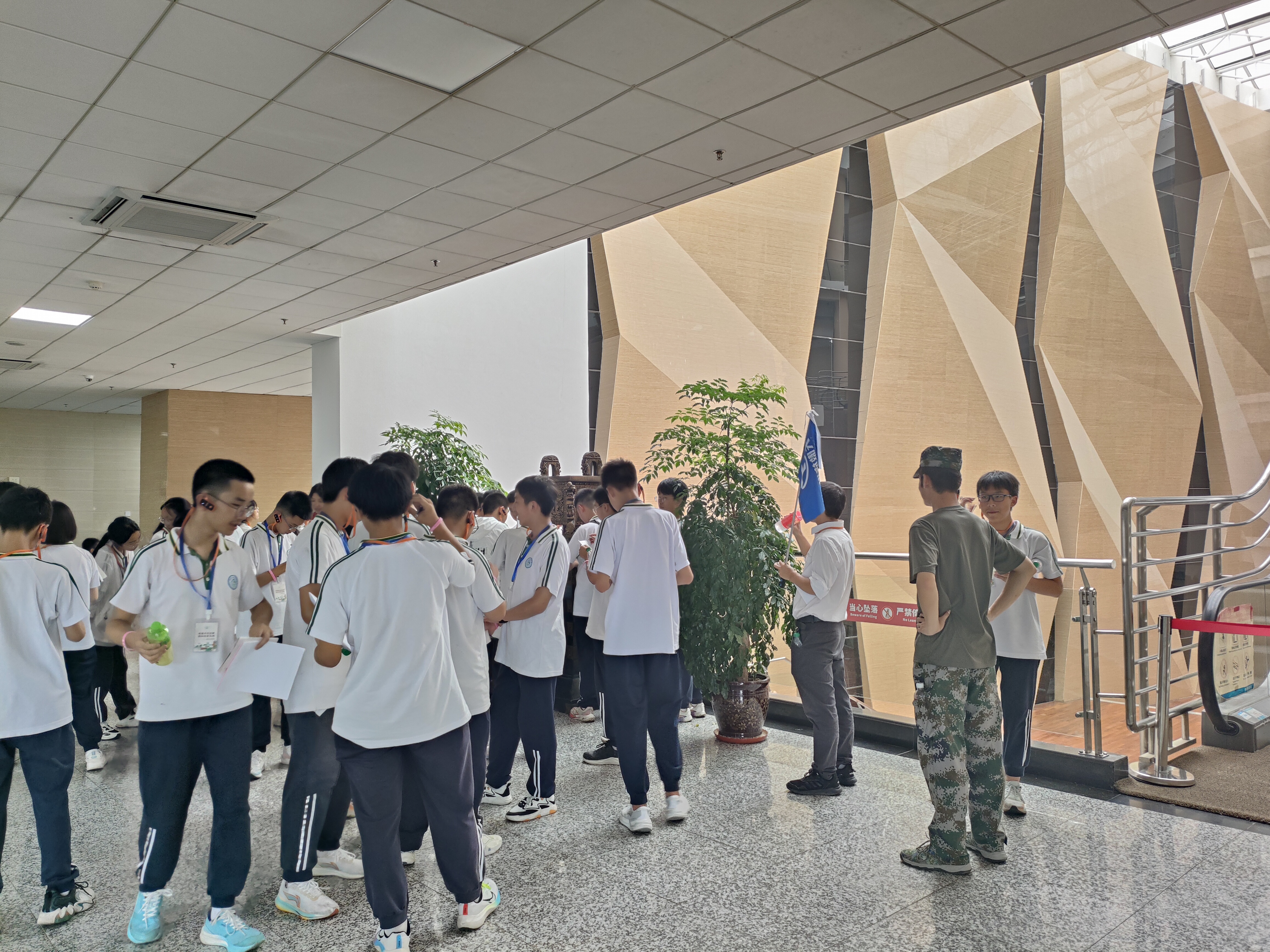 天傲旅游来我馆参加研学活动