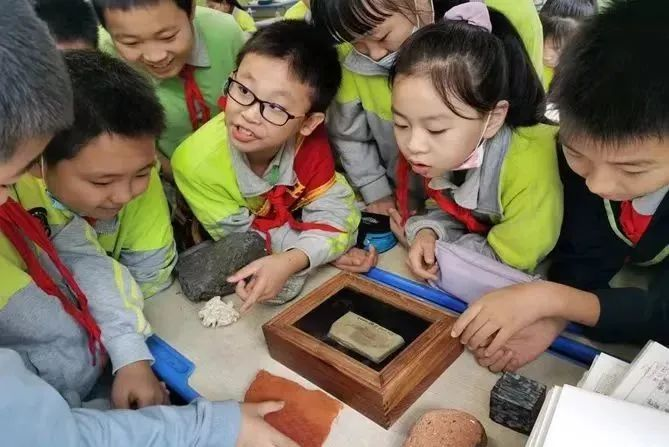 西北大学博物馆荣获首批西安市科普示范基地称号